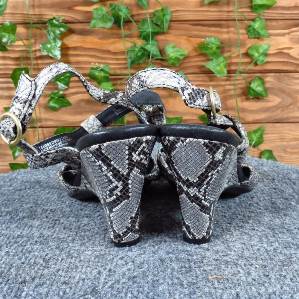 Crown by Born crown by